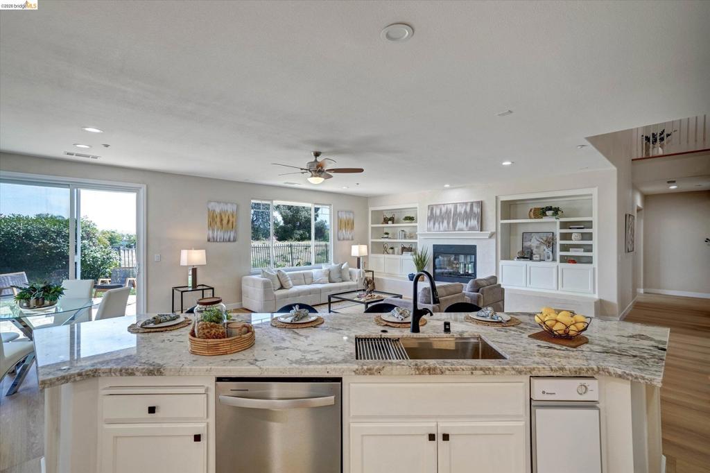 547 Lakeview Dr, Brentwood (CC), CA 94513