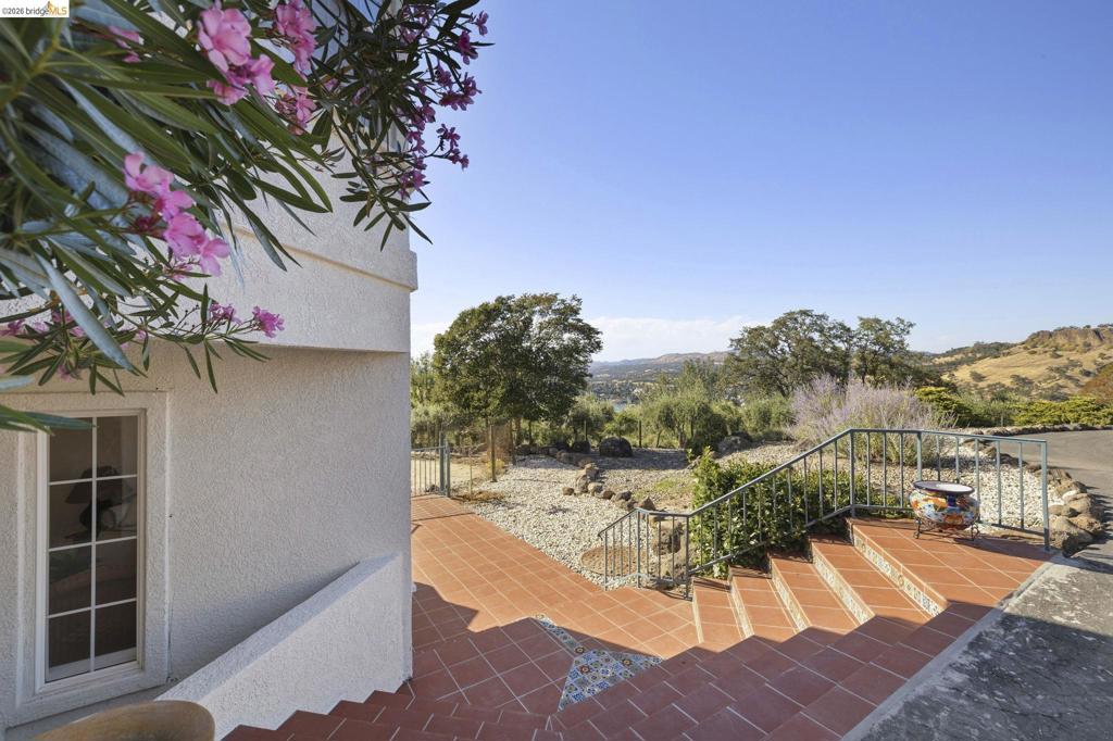 14699 Holman Mountain Rd, Jamestown, CA 95327