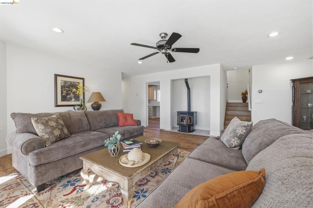 14699 Holman Mountain Rd, Jamestown, CA 95327