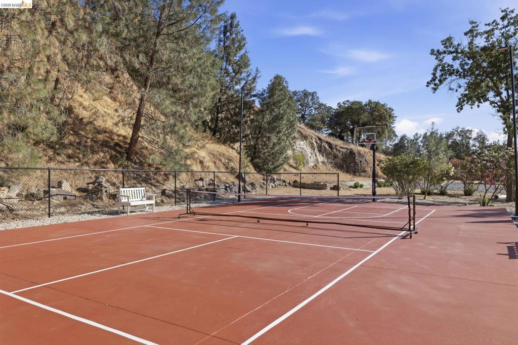 14699 Holman Mountain Rd, Jamestown, CA 95327