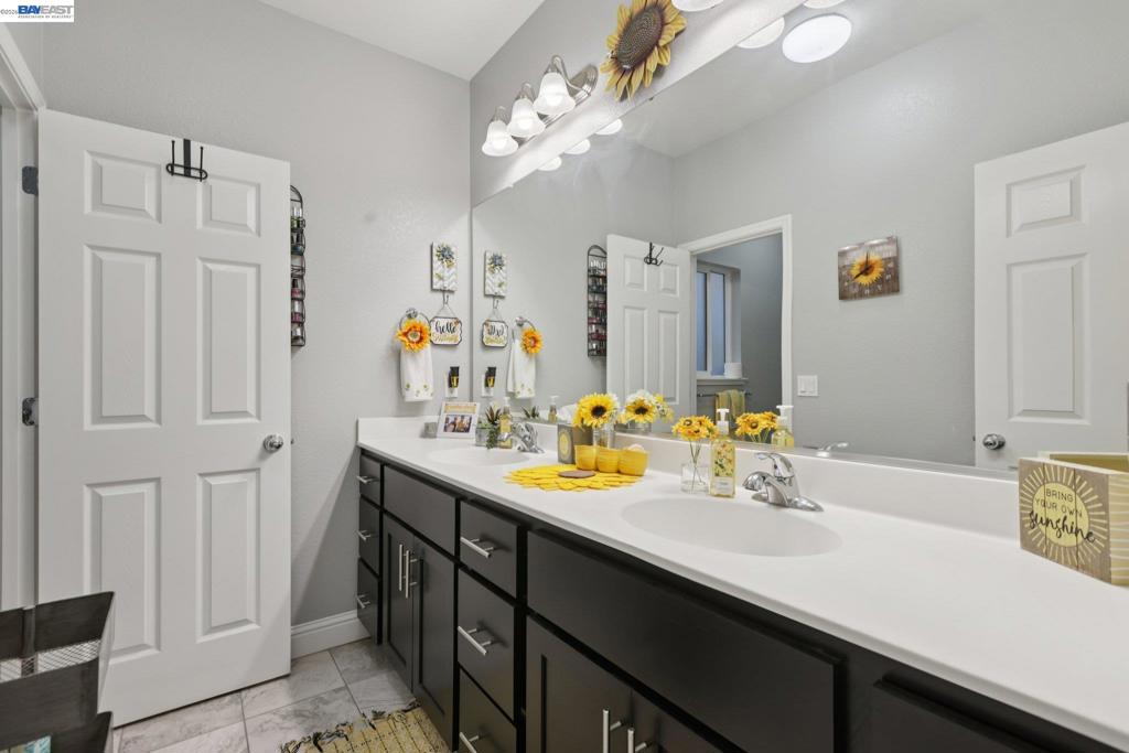 Open Photo