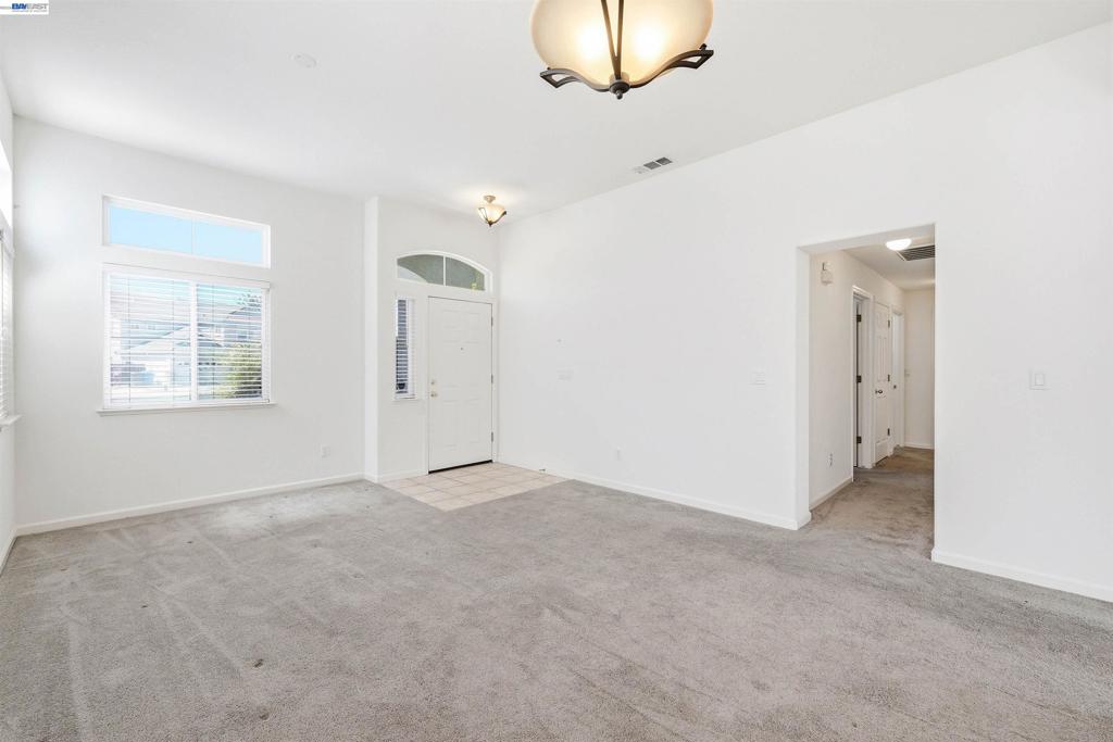 2232 Katherine Pl, Manteca, CA 95337