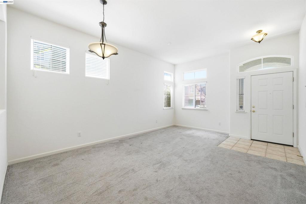2232 Katherine Pl, Manteca, CA 95337