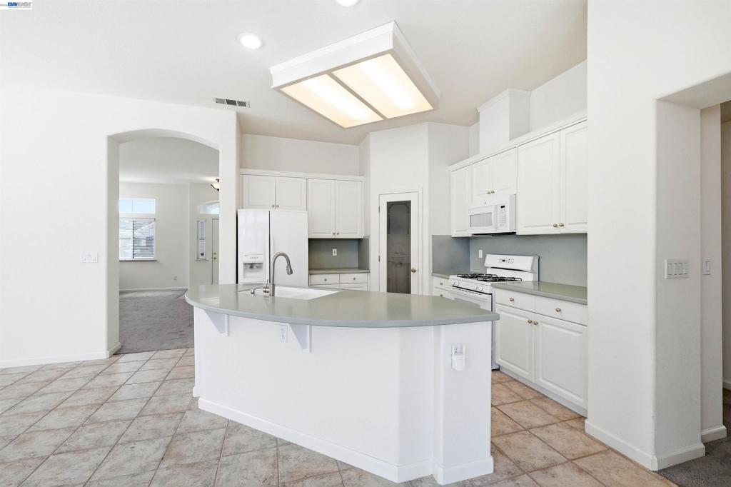 2232 Katherine Pl, Manteca, CA 95337