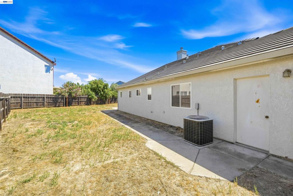 2232 Katherine Pl, Manteca, CA 95337