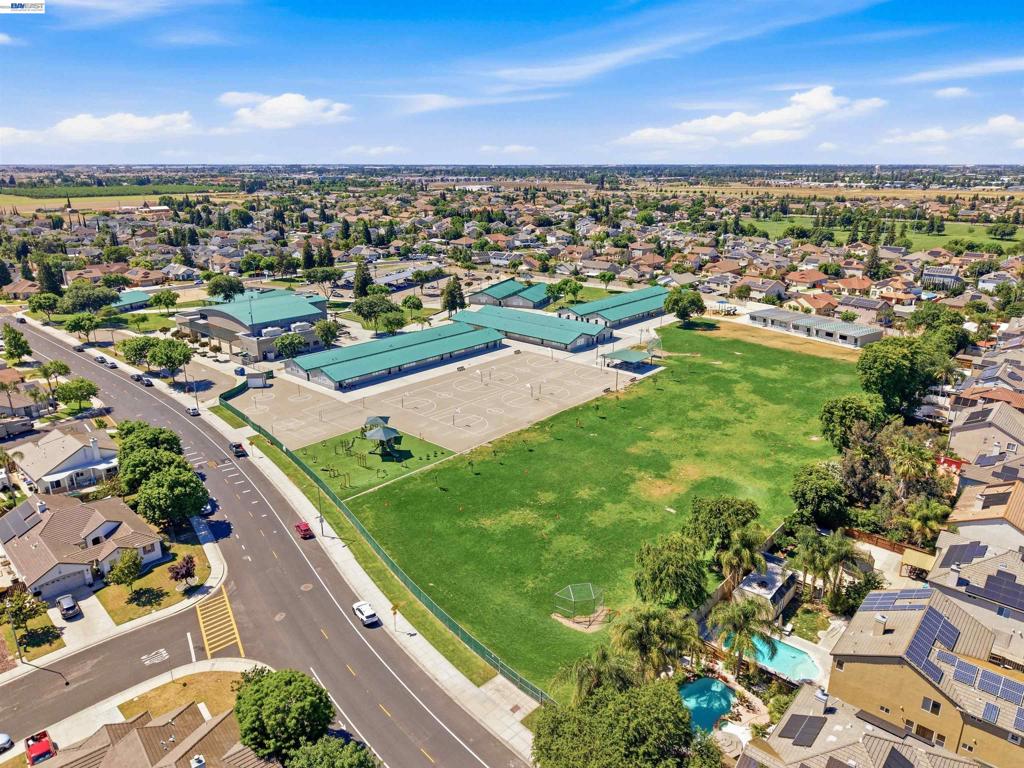 2232 Katherine Pl, Manteca, CA 95337