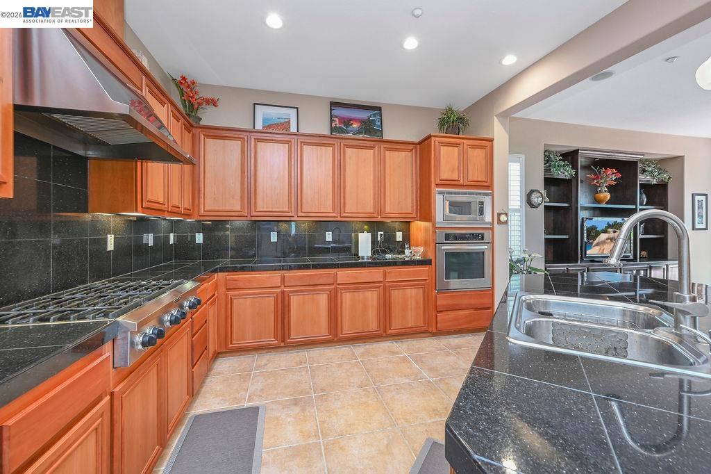 1236 Sheldon Dr, Brentwood (CC), CA 94513
