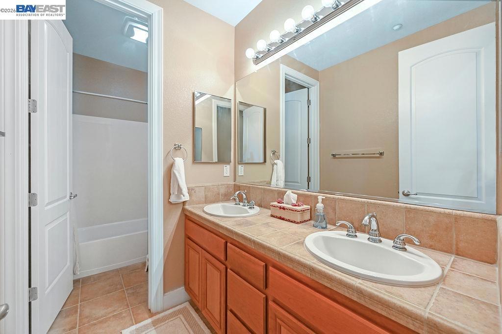 1236 Sheldon Dr, Brentwood (CC), CA 94513