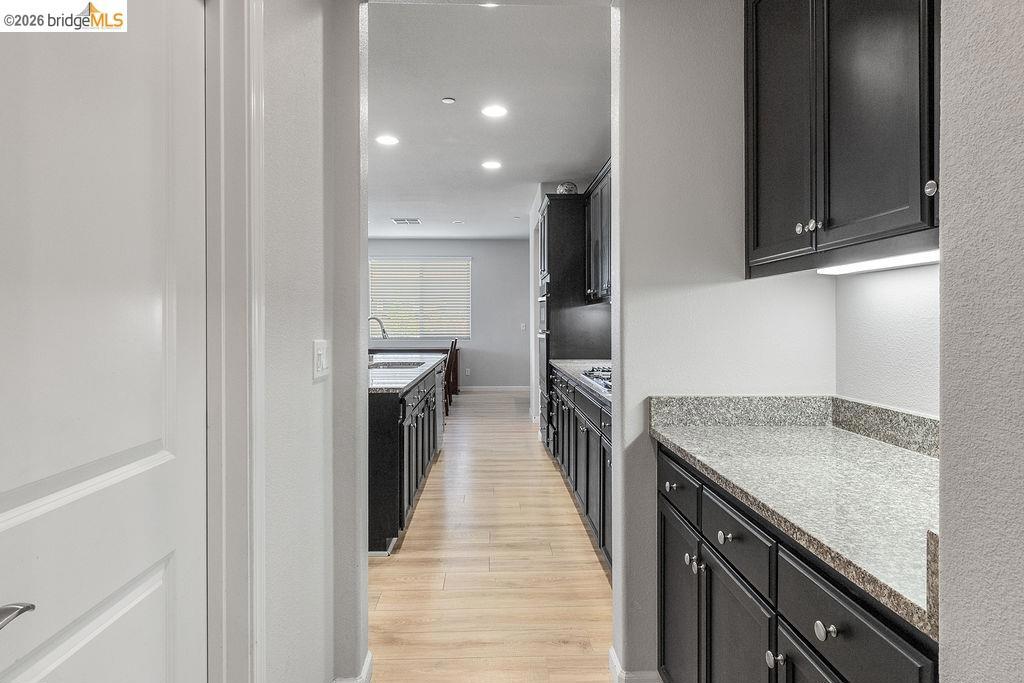 983 Dainty Ave, Brentwood (CC), CA 94513