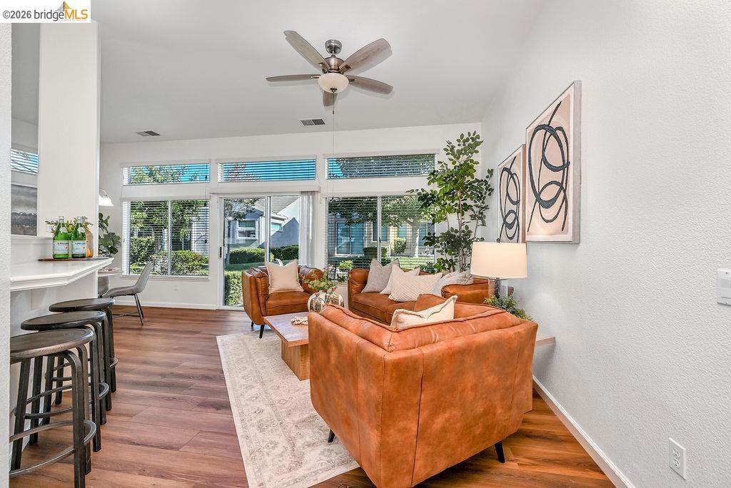 1585 Summerland Way, Brentwood (CC), CA 94513