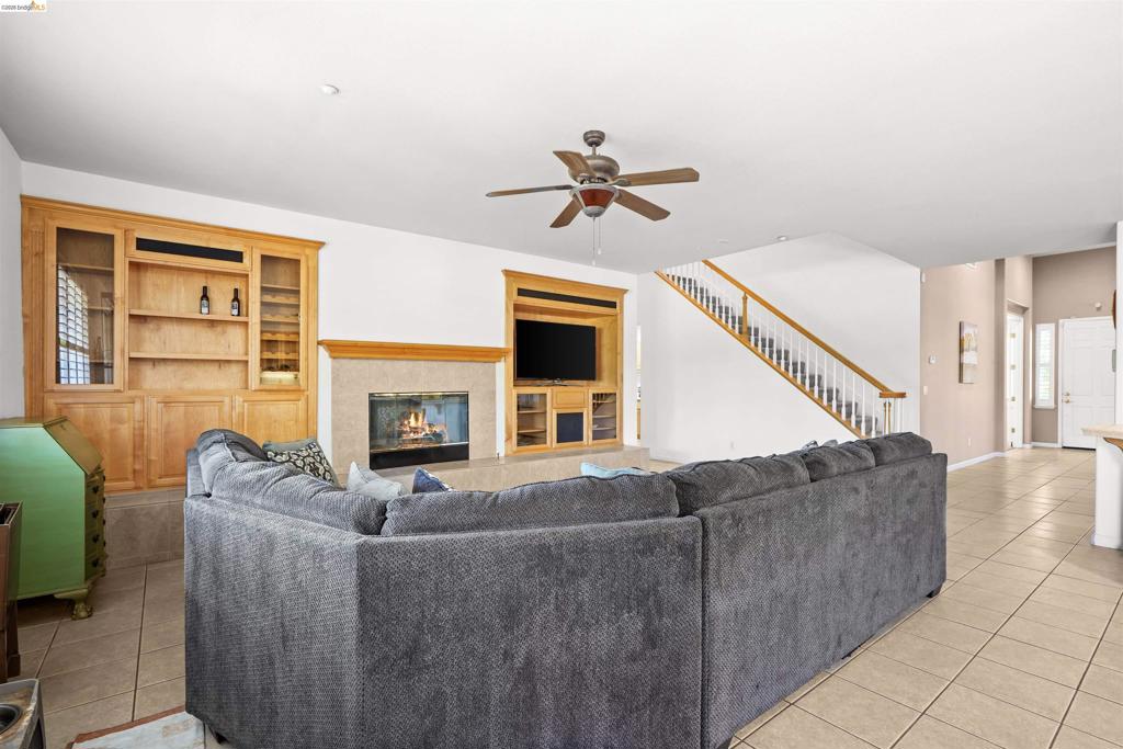 540 Lakeview Dr, Brentwood (CC), CA 94513