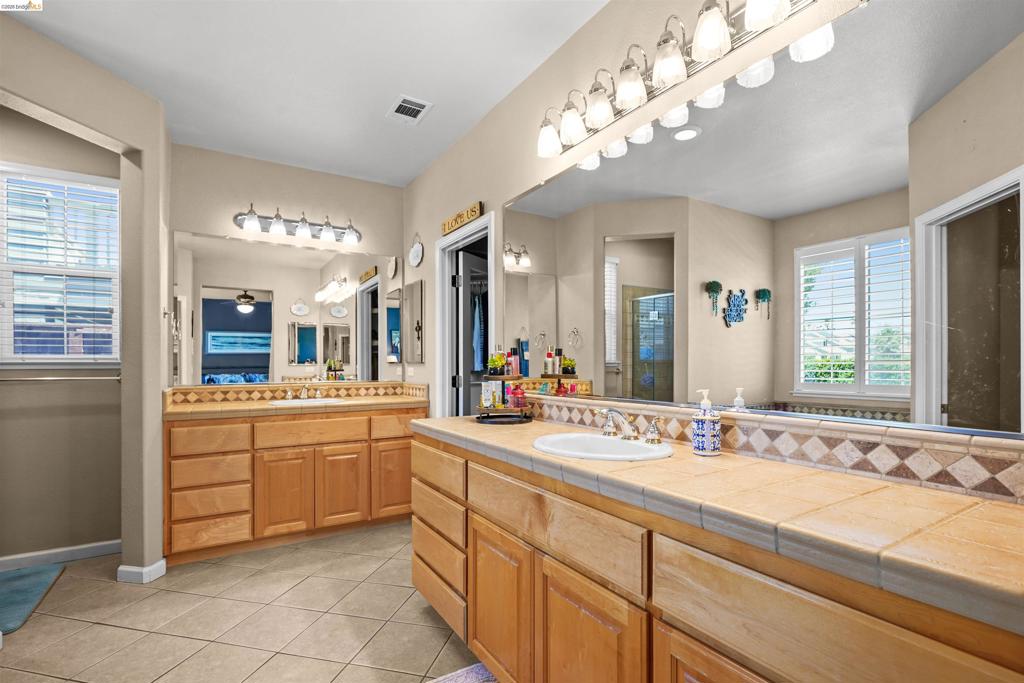 540 Lakeview Dr, Brentwood (CC), CA 94513