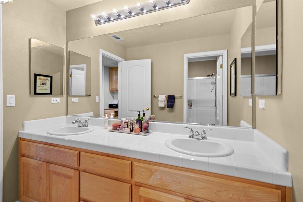 540 Lakeview Dr, Brentwood (CC), CA 94513