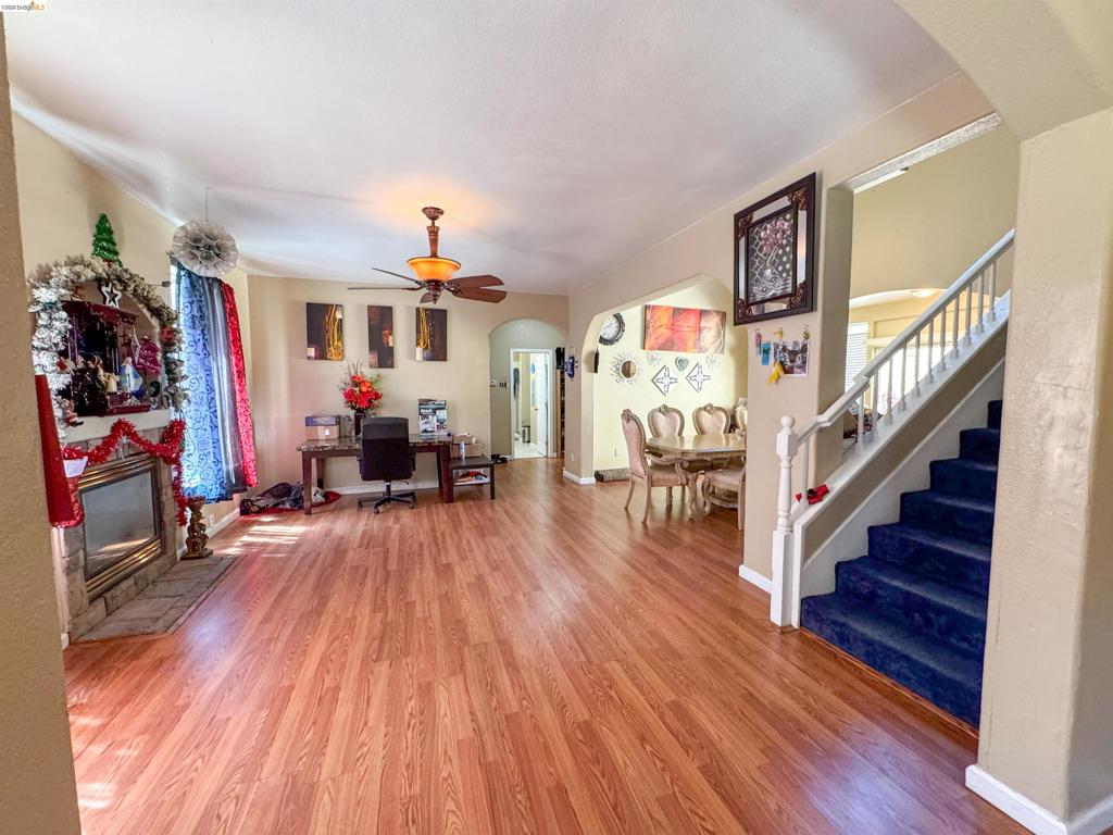 505 Tuscany Ct, Patterson, CA 95363