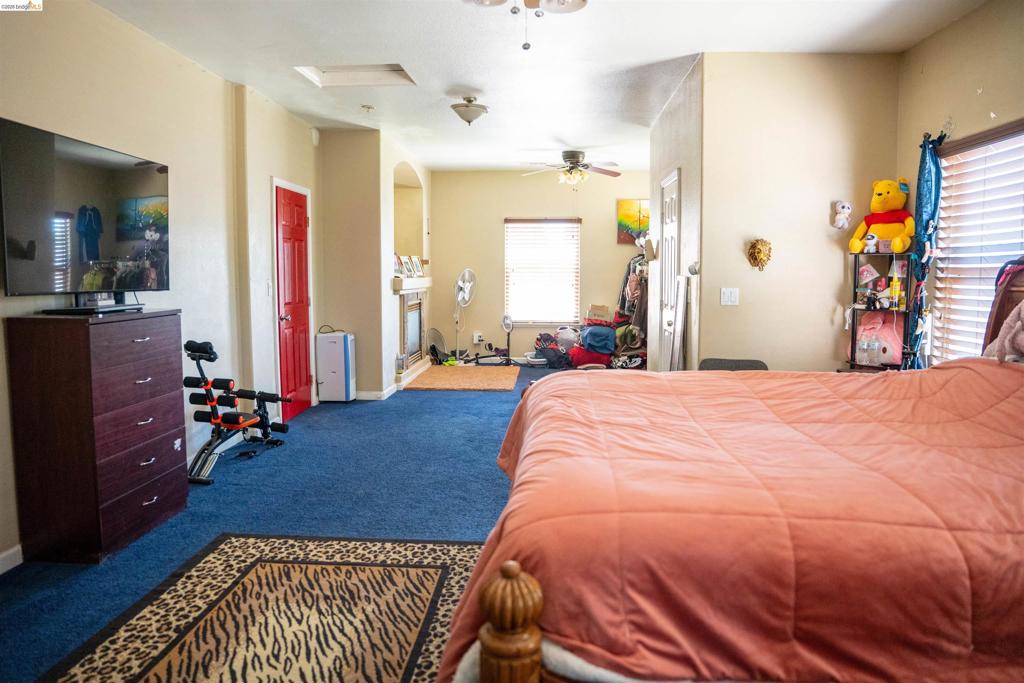 505 Tuscany Ct, Patterson, CA 95363