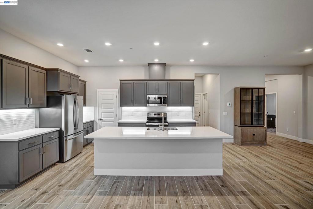 1860 Morello Dr, Brentwood (CC), CA 94513
