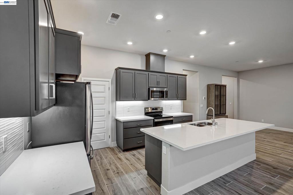 1860 Morello Dr, Brentwood (CC), CA 94513