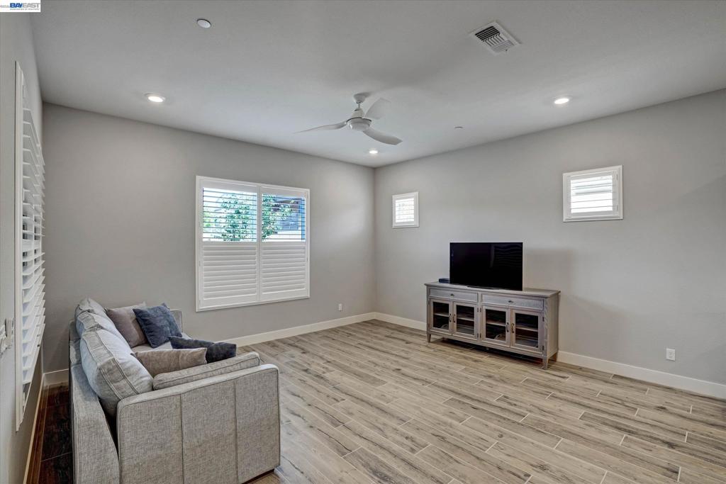 1860 Morello Dr, Brentwood (CC), CA 94513