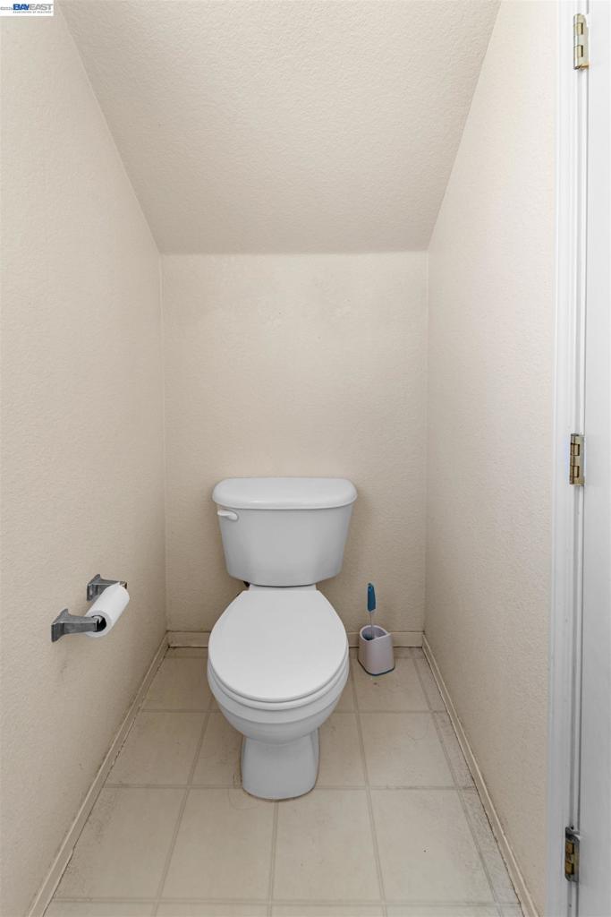 1153 Syracuse Ln, Manteca, CA 95336