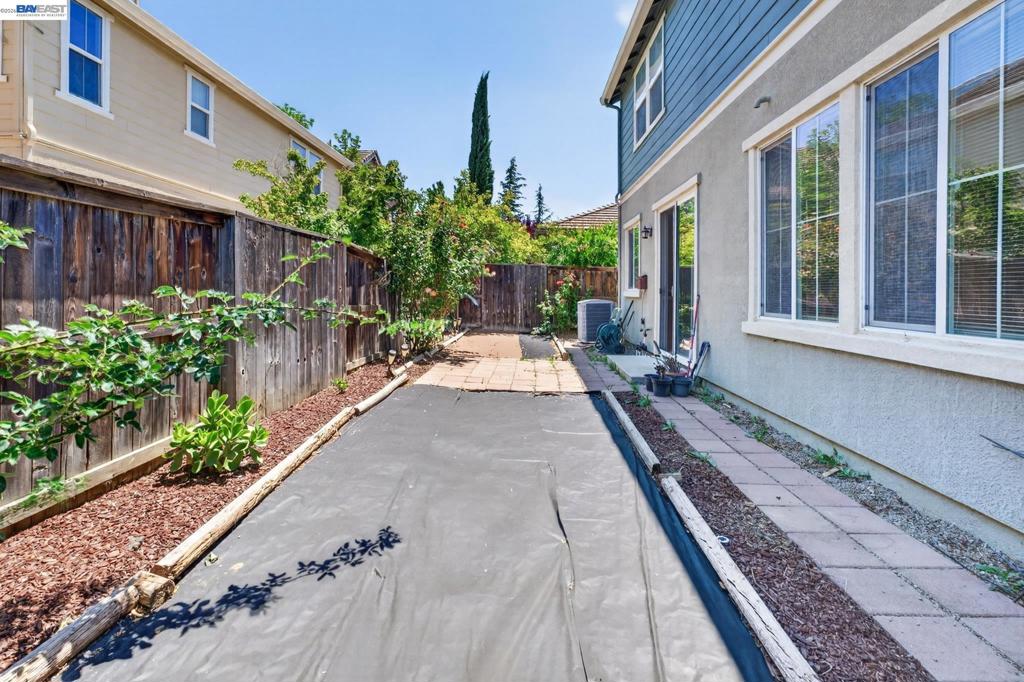 9348 Vintner Circle, Patterson, CA 95363