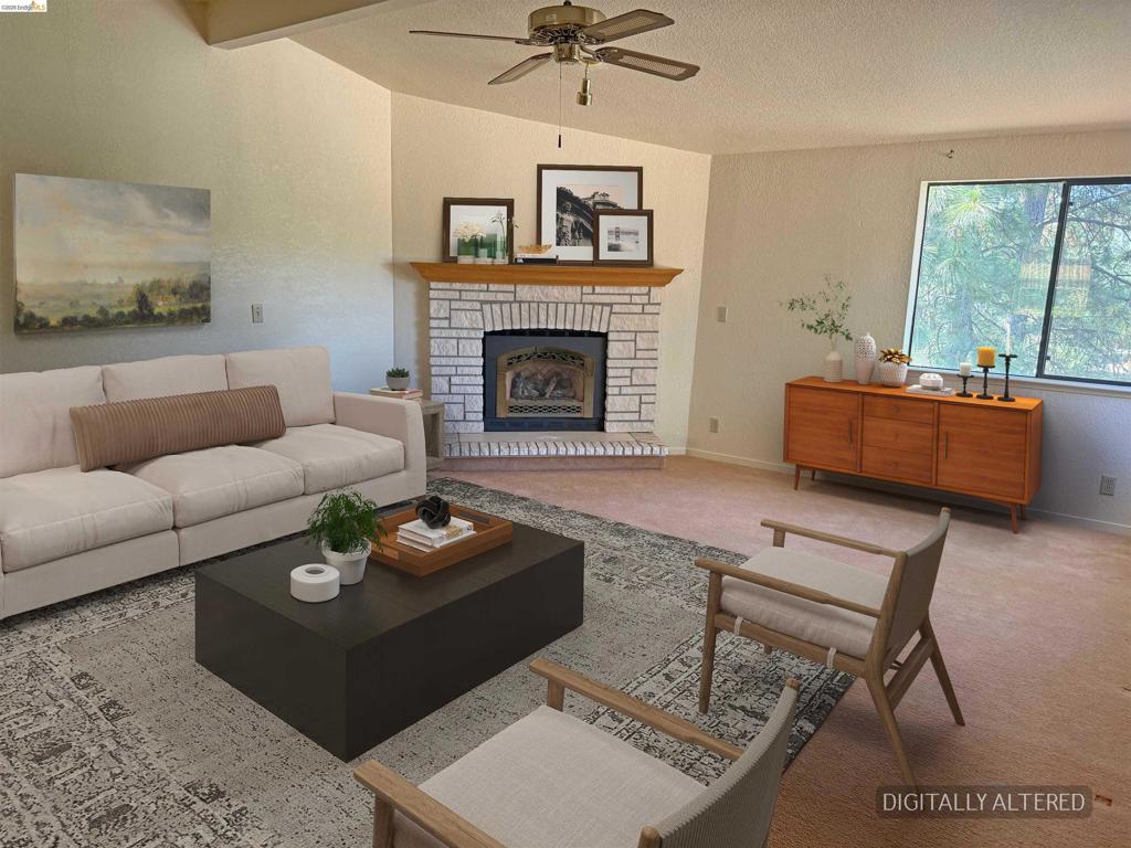22700 Hidden Hollow Dr, Groveland, CA 95321