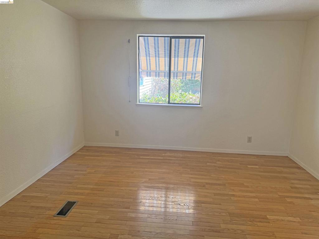 22700 Hidden Hollow Dr, Groveland, CA 95321