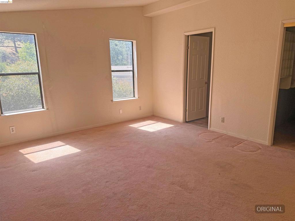 22700 Hidden Hollow Dr, Groveland, CA 95321