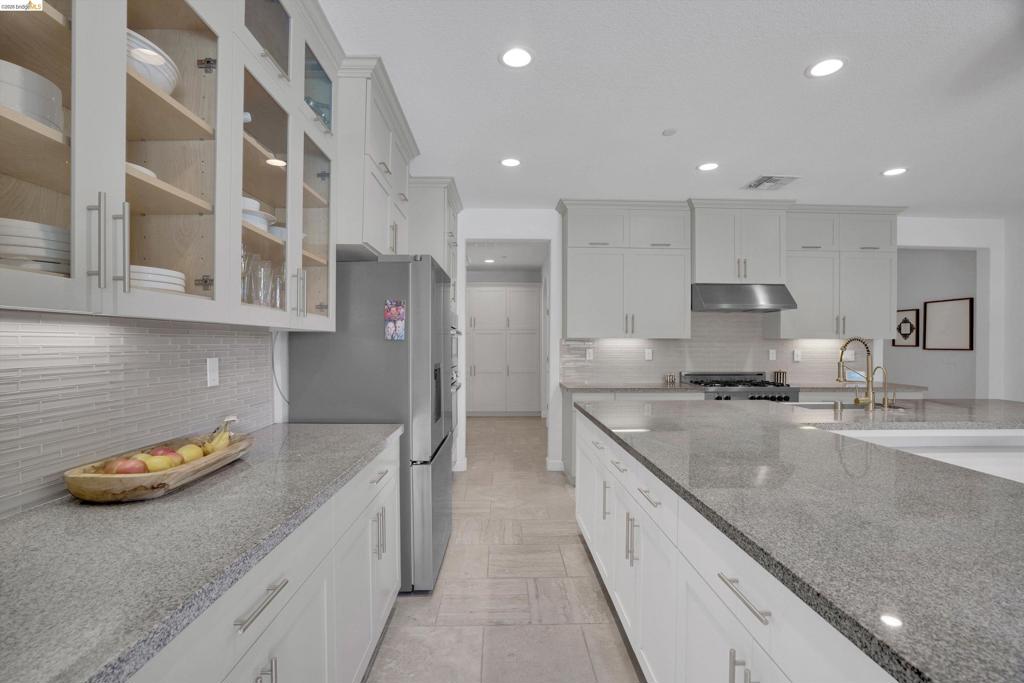 401 Springfield Ct, Brentwood (CC), CA 94513