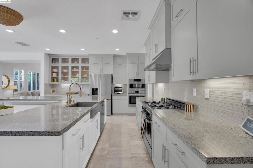 401 Springfield Ct, Brentwood (CC), CA 94513