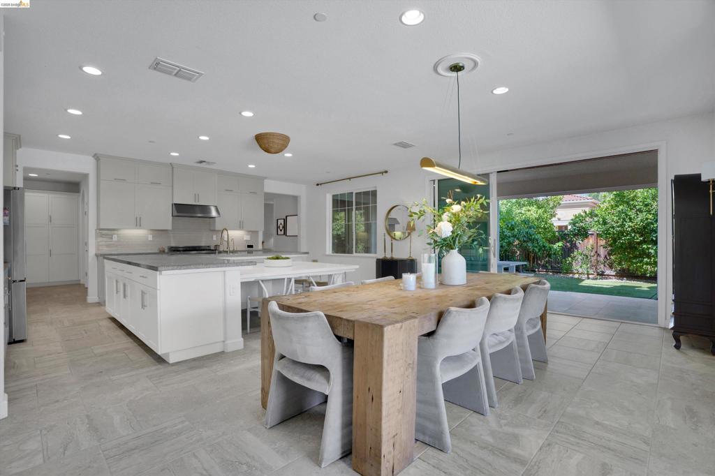 401 Springfield Ct, Brentwood (CC), CA 94513