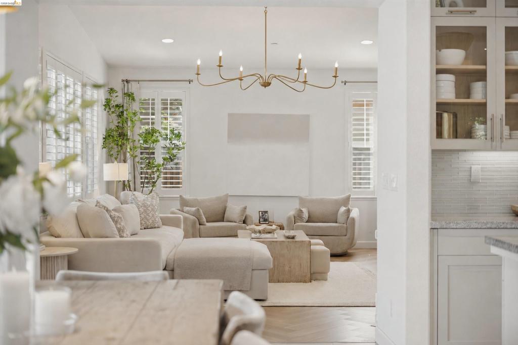 401 Springfield Ct, Brentwood (CC), CA 94513