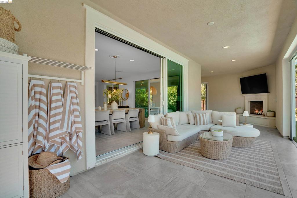 401 Springfield Ct, Brentwood (CC), CA 94513