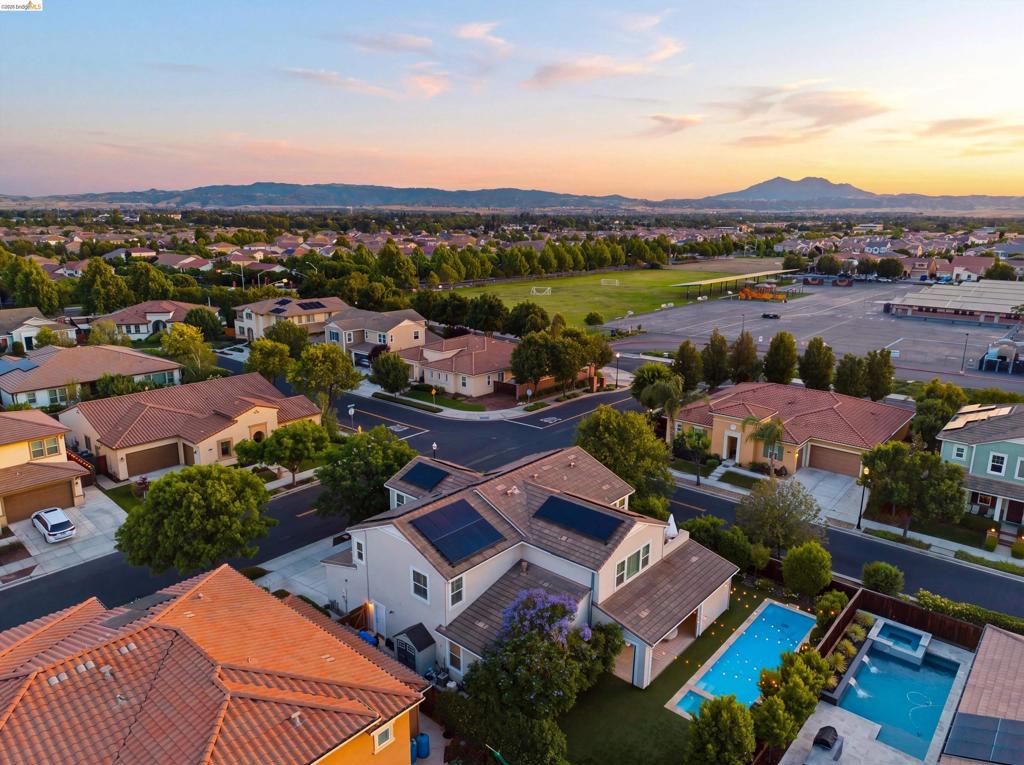 401 Springfield Ct, Brentwood (CC), CA 94513