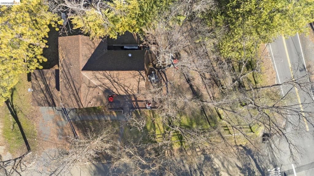 19331 Reid Cir, Groveland, CA 95321