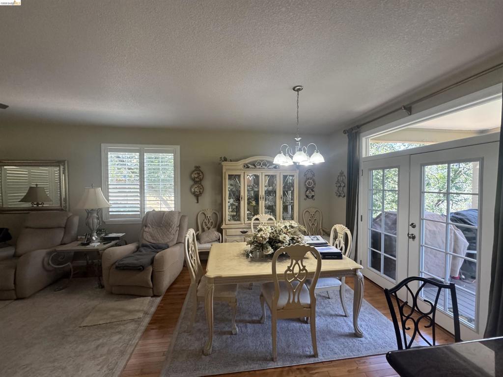 21185 Crystal Falls Dr, Sonora, CA 95370