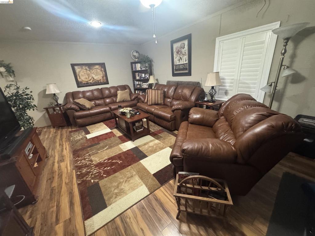 21185 Crystal Falls Dr, Sonora, CA 95370