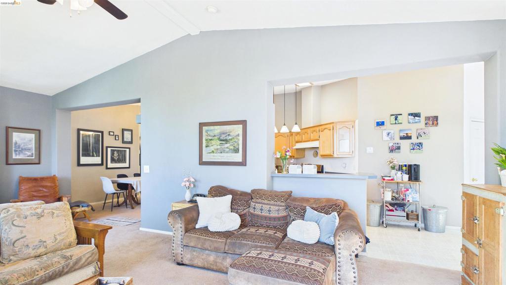 17545 Mount Elizabeth Road, Sonora, CA 95370-9568