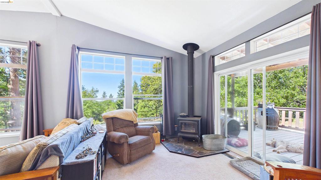 17545 Mount Elizabeth Road, Sonora, CA 95370-9568