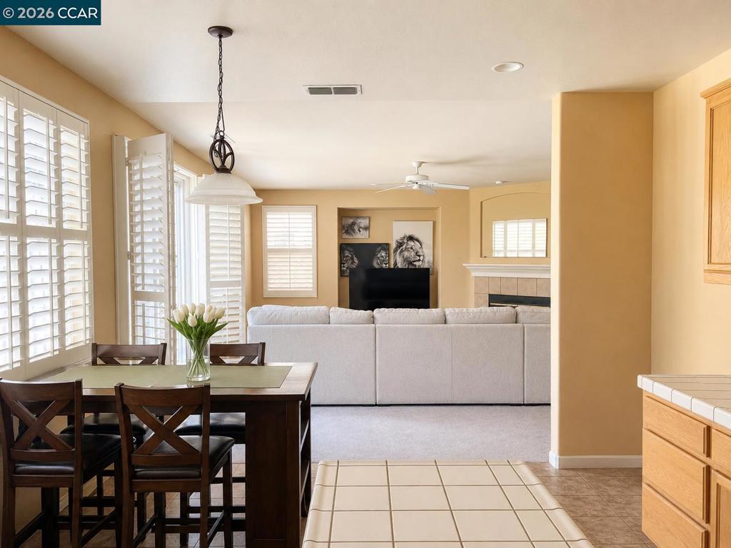 1567 Purple Martin Ln, Manteca, CA 95337