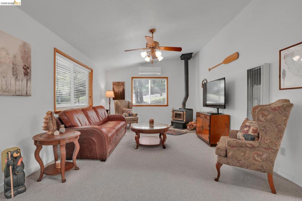 18996 Digger Pine Street, Groveland, CA 95321