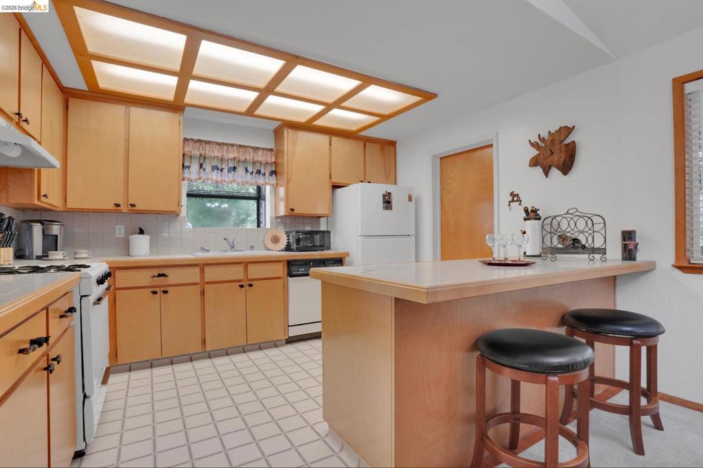 18996 Digger Pine Street, Groveland, CA 95321