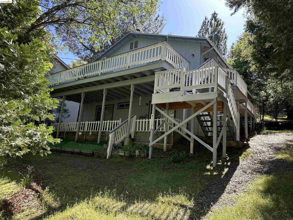 12948 Mueller Dr, Groveland, CA 95321