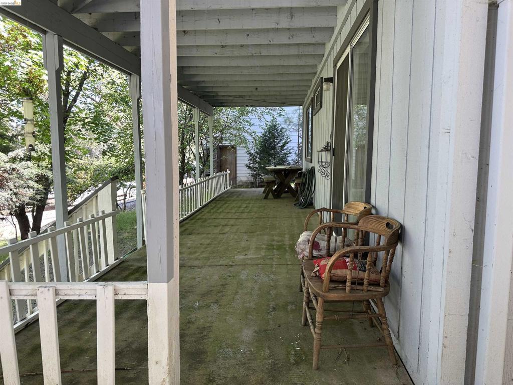 12948 Mueller Dr, Groveland, CA 95321