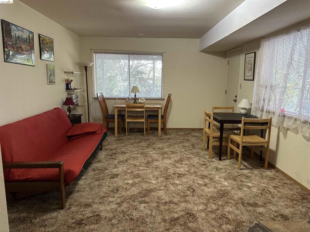 12948 Mueller Dr, Groveland, CA 95321