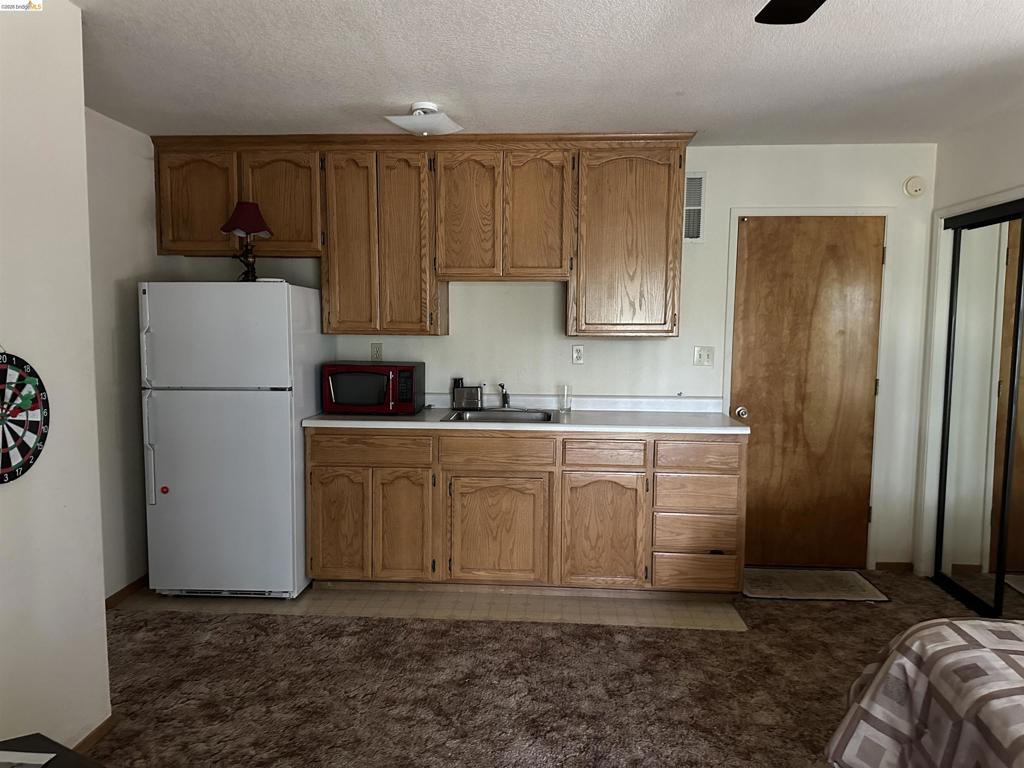 12948 Mueller Dr, Groveland, CA 95321