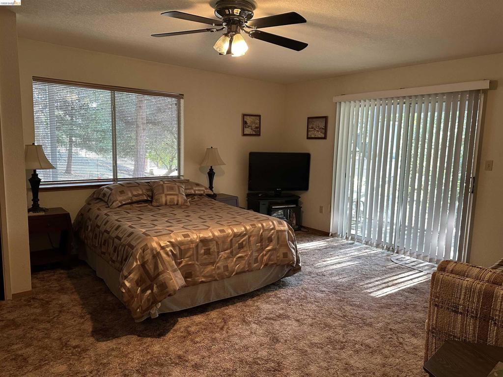 12948 Mueller Dr, Groveland, CA 95321