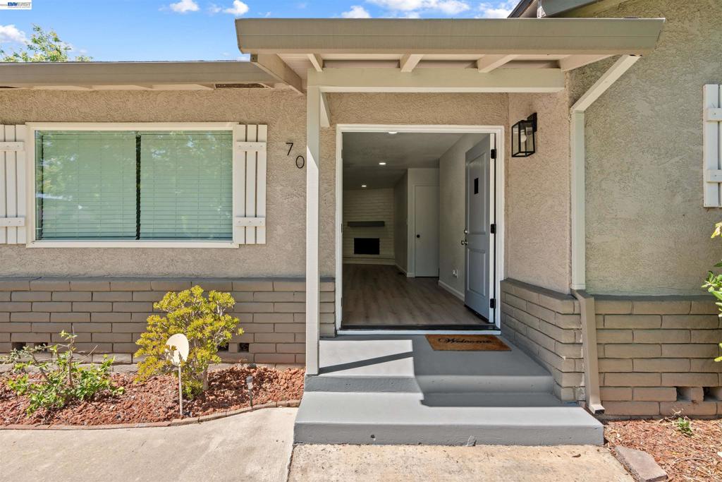 705 W Rumble Rd, Modesto, CA 95350