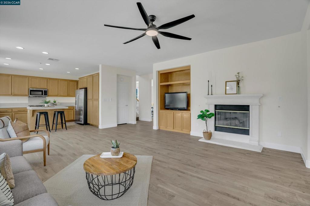 402 Madera St, Brentwood (CC), CA 94513
