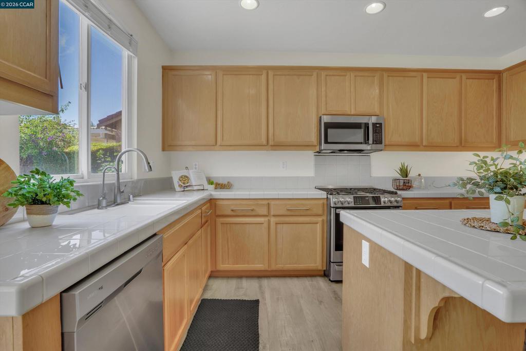 402 Madera St, Brentwood (CC), CA 94513