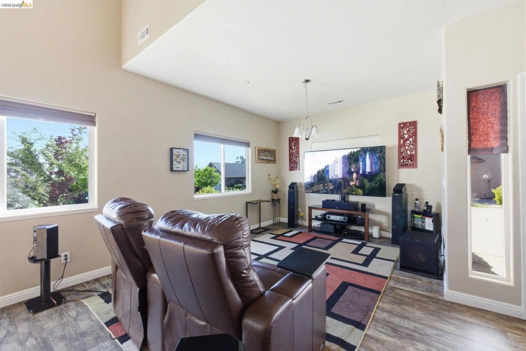 18272 Cara Lane, Jamestown, CA 95327